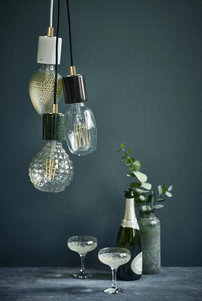 Siv Pendant in a cluster
